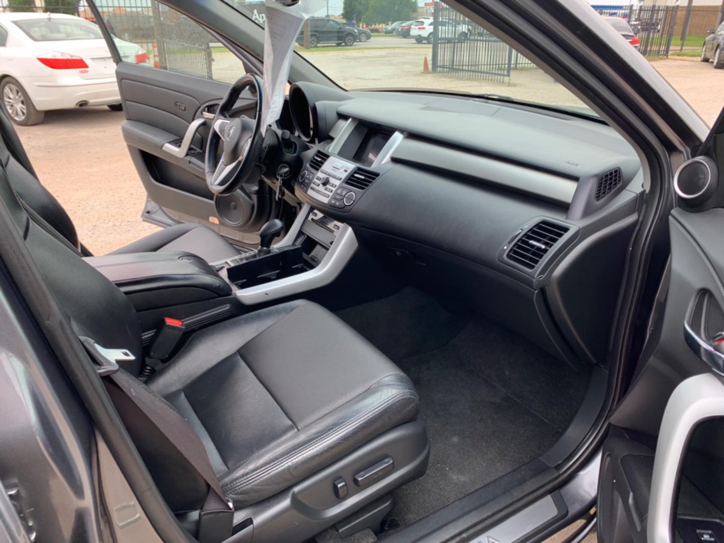 2009 Silver /Black Acura RDX (5J8TB18239A) with an 2.3L L4 DOHC 16V engine, Automatic transmission, located at 1830 North Belt Line Road, Irving, TX, 75061, (469) 524-0199, 32.834373, -96.993584 - Photo#11